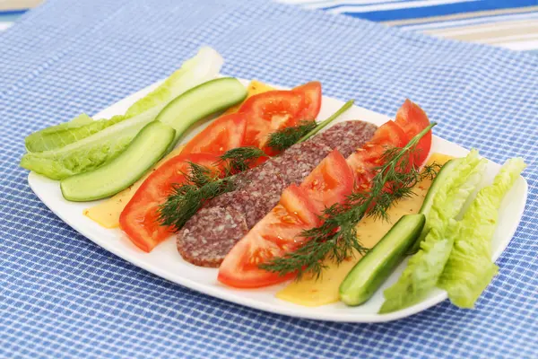 Salami y Verduras — Foto de Stock