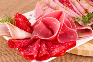 Salam, mortadella ve pastırma