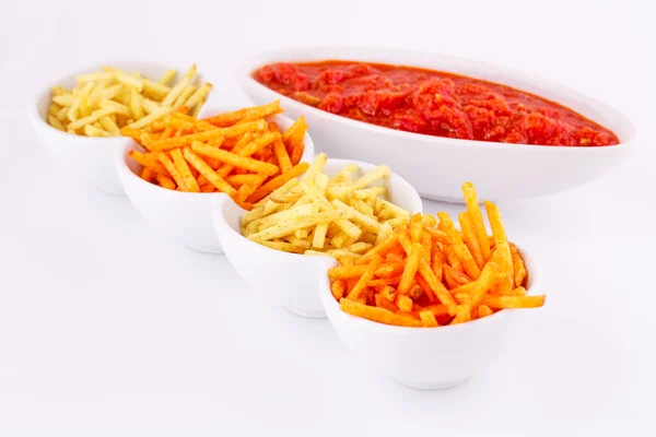 Patatas fritas y salsa roja — Foto de Stock