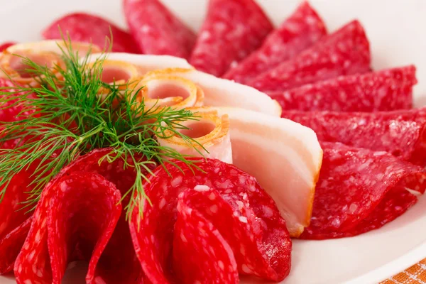 Salami och bacon — Stockfoto