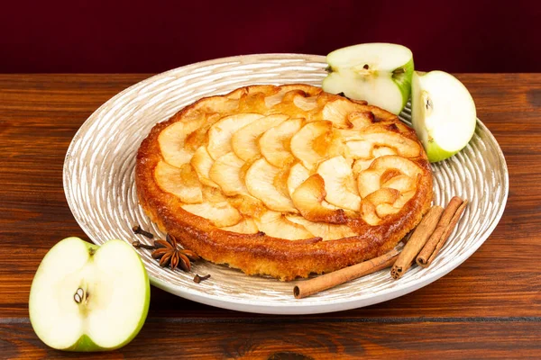 Tarta Manzana Con Palitos Canela Estrella Anís Clavo Molido Sobre — Foto de Stock