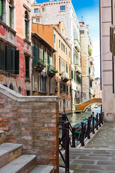 Canal veneciano —  Fotos de Stock