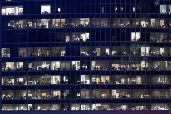 Hochhäuser in der Nacht — Stockfoto