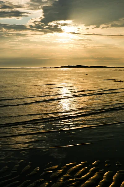 Zonsondergang op zee — Stockfoto