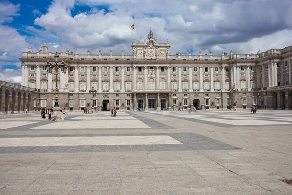 在马德里的皇家宫殿 — 图库照片