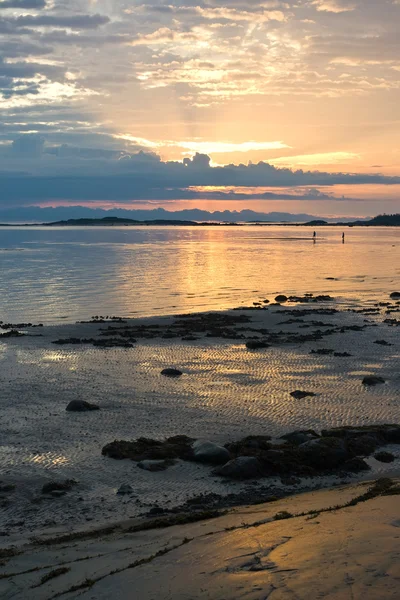 Zonsondergang op zee — Stockfoto