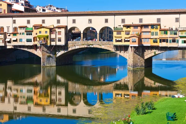 Ponte Vecchio Ordförande — Stockfoto