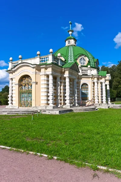 Gruta do Pavilhão em Kuskovo — Fotografia de Stock