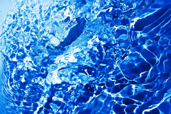 Голубая вода — стоковое фото