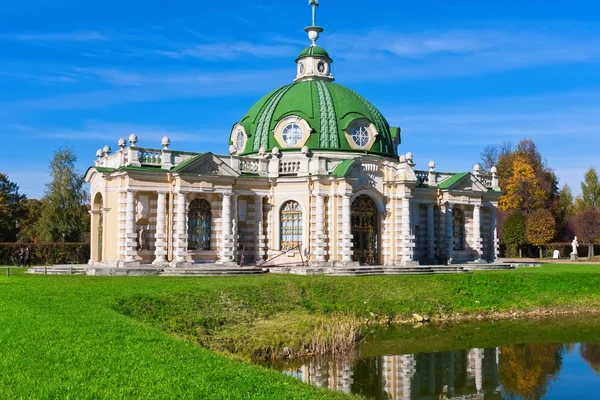 Paviljoen grot in kuskovo — Stockfoto