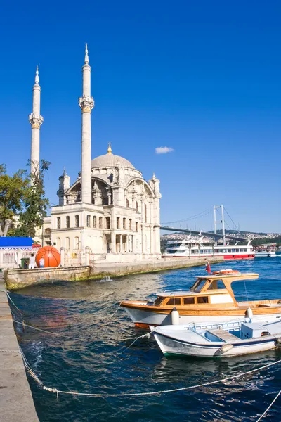 Ortakoy moskee — Stockfoto