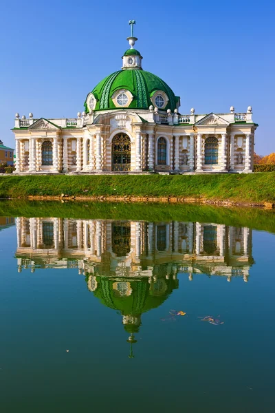 Gruta del Pabellón en Kuskovo — Foto de Stock