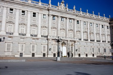 Madrid Kraliyet Sarayı