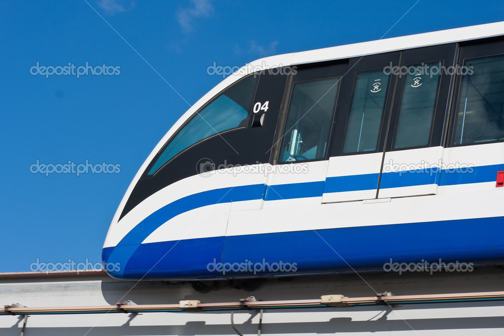 Monorail train