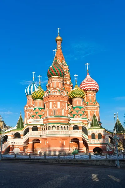 Cathédrale de basilic saint à Moscou — Photo