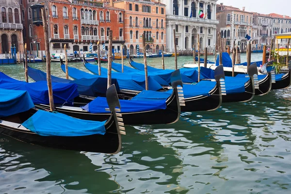 Gondels in Venetië — Stockfoto