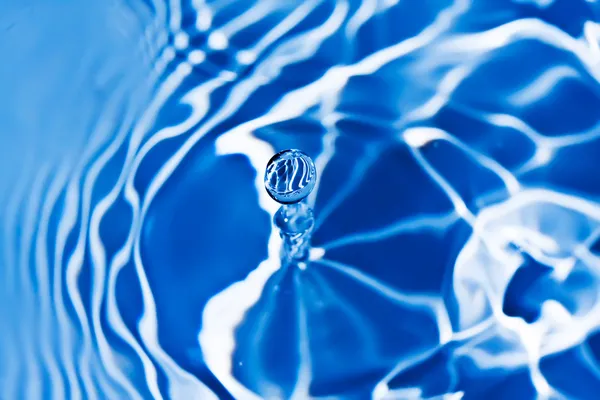 Blue water — Stock Photo, Image