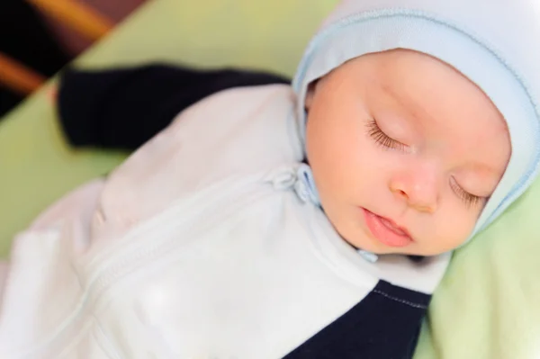 Nahaufnahme Porträt eines schlafenden Babys — Stockfoto