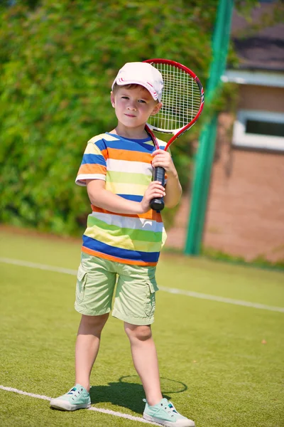 Retrato del pequeño tenista — Foto de Stock