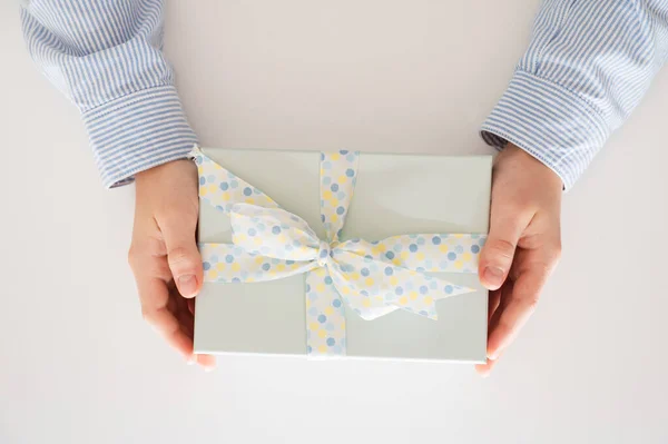 Flat Lay Photo Beautiful Wrapped Present Box Hands Holding Gift — Stock Photo, Image