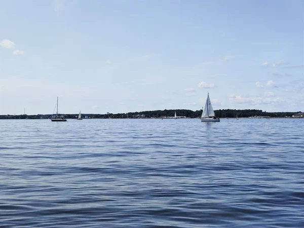 Zeegezicht Met Kleine Zeilbootjes Oostzee Noord Duitsland — Stockfoto