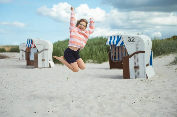 Pretty Happy Teen Girl Joyful Jumping White Beach Baltic Sea — Stock fotografie