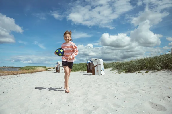 Pretty Teen Child Girl Running Ball White Sand Beautiful Beach — Zdjęcie stockowe