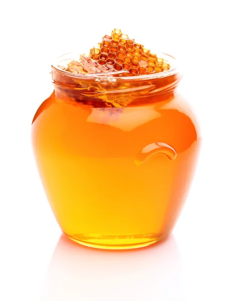 Свежий мед с сотами — стоковое фото