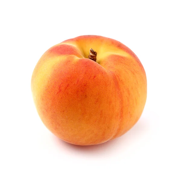 一个成熟的桃子在特写 — 图库照片