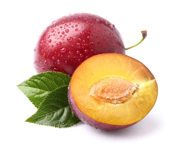 yaprakları ile kırmızı Erik