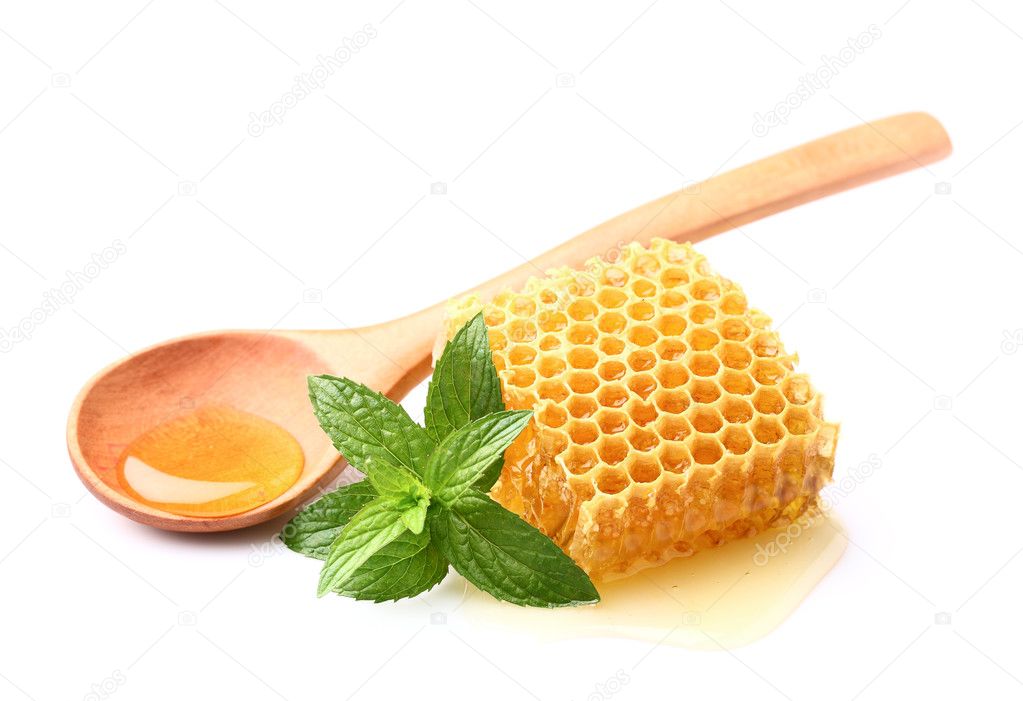 Honeycomb with mint