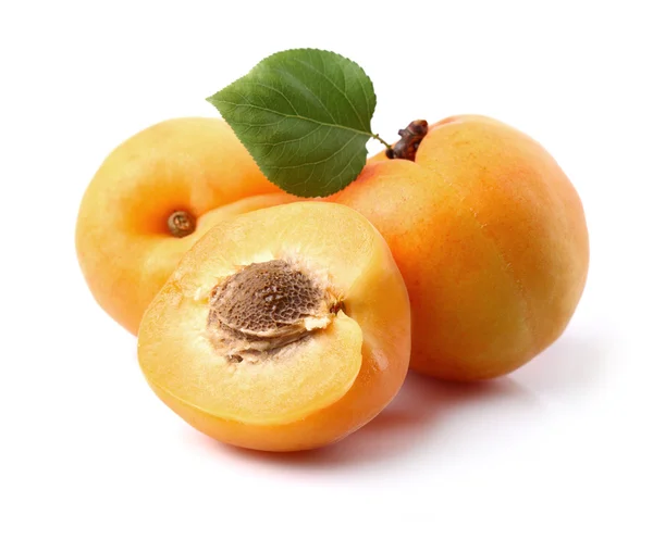 Sweet apricots with leaves — Stock Photo, Image