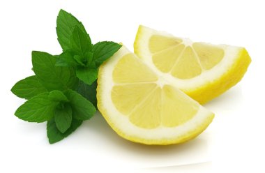 limon dilimleri ile nane