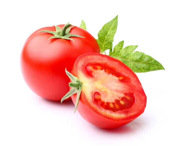 Свіжий помідор з листям — стокове фото