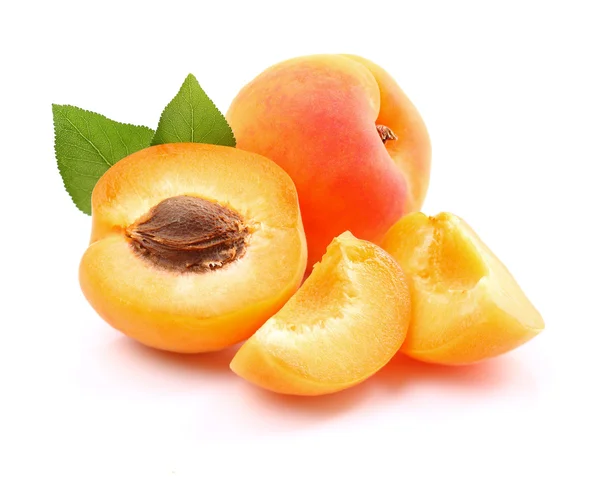 Ripe apricots with slices — Stock Photo, Image