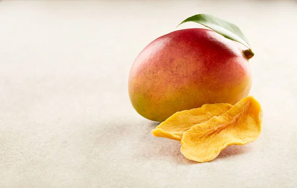 Φρούτα Μάνγκο Αποξηραμένες Φέτες Μάνγκο Κοντινό Πλάνο — Φωτογραφία Αρχείου