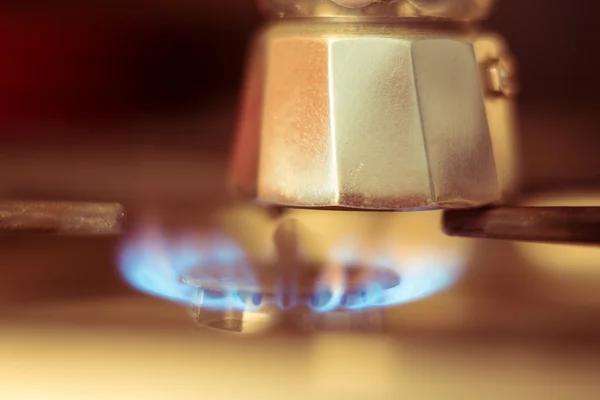 Close-up shot of Italian coffee maker on stove — Stock Photo, Image