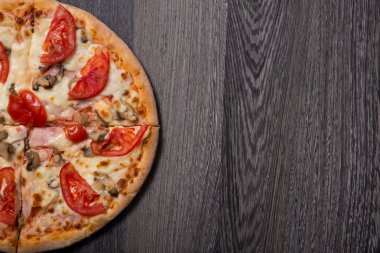 Lezzetli İtalyan pizzası