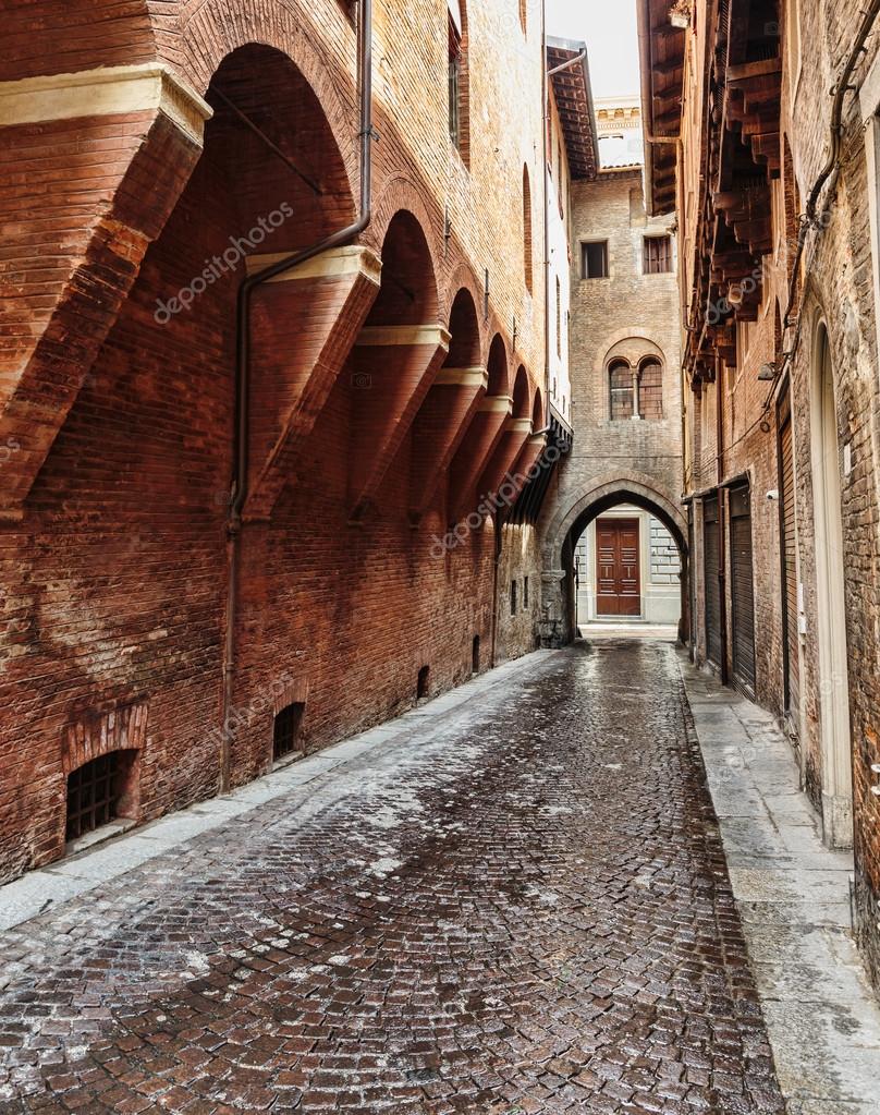 Downtown streets Bologna italy Stock Editorial Photo © Observer 50854515