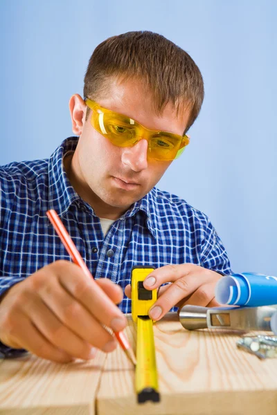 Männer-Schichtung — Stockfoto