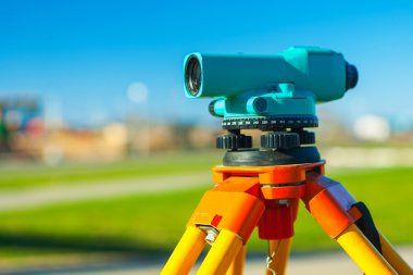 görünümü üzerinde theodolit kadar yakın