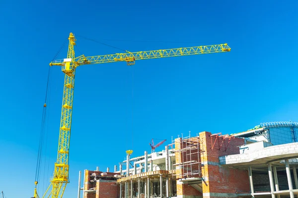 Crane on construction site — Stock Photo, Image