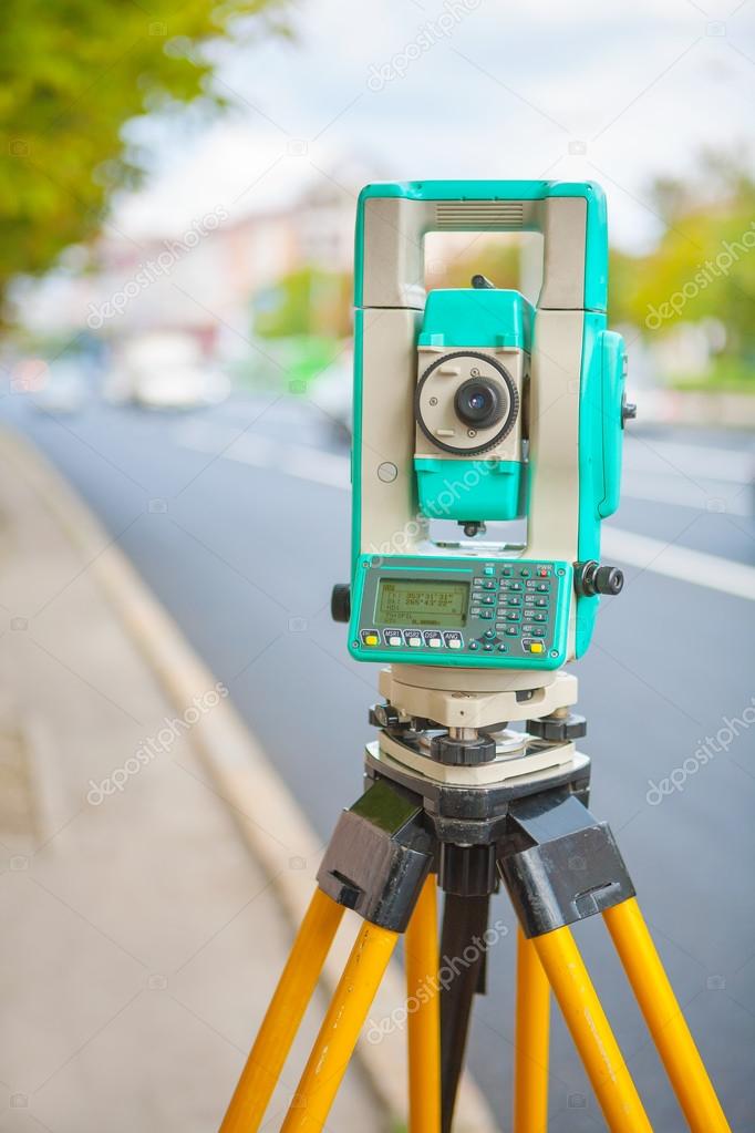 electronical theodolite