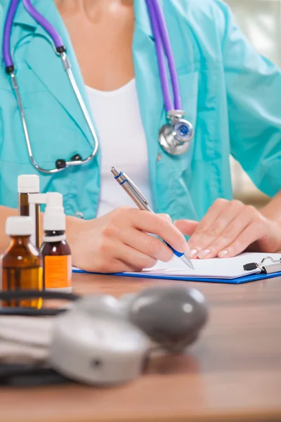 Very closeup view on hands of a doctor — Stock Photo, Image