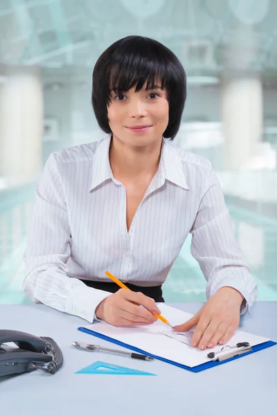 Female office worker — Stock Photo, Image