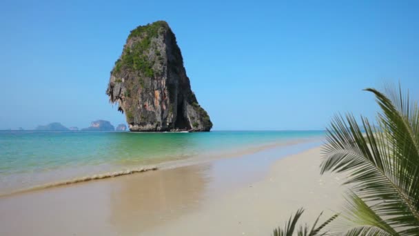 Video 1920x1080 - tropischer Strand in Thailand - krabi, rail — Stockvideo