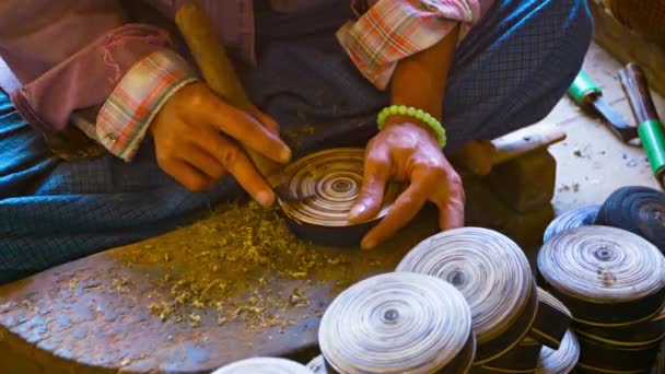 Video 1920x1080 - Man makes wooden utensils in the workshop. Burma — Stock Video