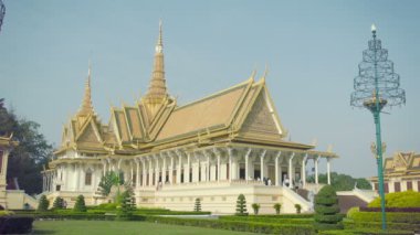 yüksek tanımlı video - Kraliyet Sarayı, tahta salonda phnom penh, Kamboçya