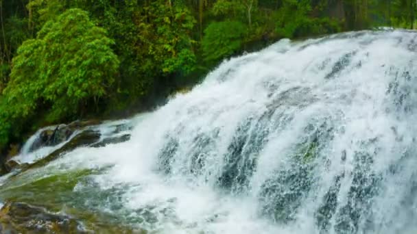 Video 1080p - Waterfall in the jungle of Thailand — Stock Video