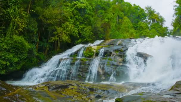 Video 1080p -  large waterfall on the river in the forest. Thailand — Stock Video